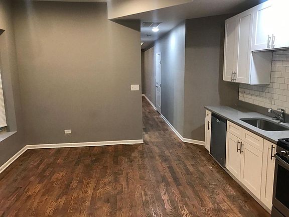 2nd image of 1539 Worthington St #5