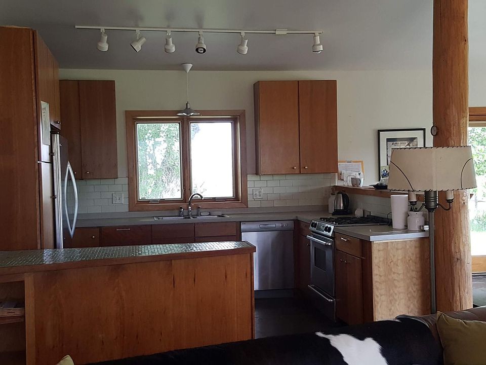 2nd image of 3800 State Highway 431