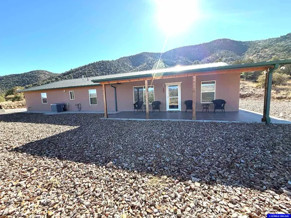 3 Pancho Rd, Mimbres, NM 88049