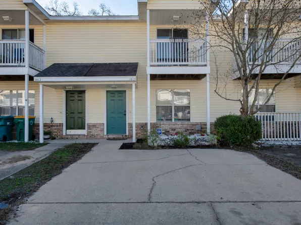 1810 Pointed Leaf Ln, Fort Walton Beach, FL 32547