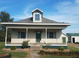 604 Maple St, Donnellson, IL 62019