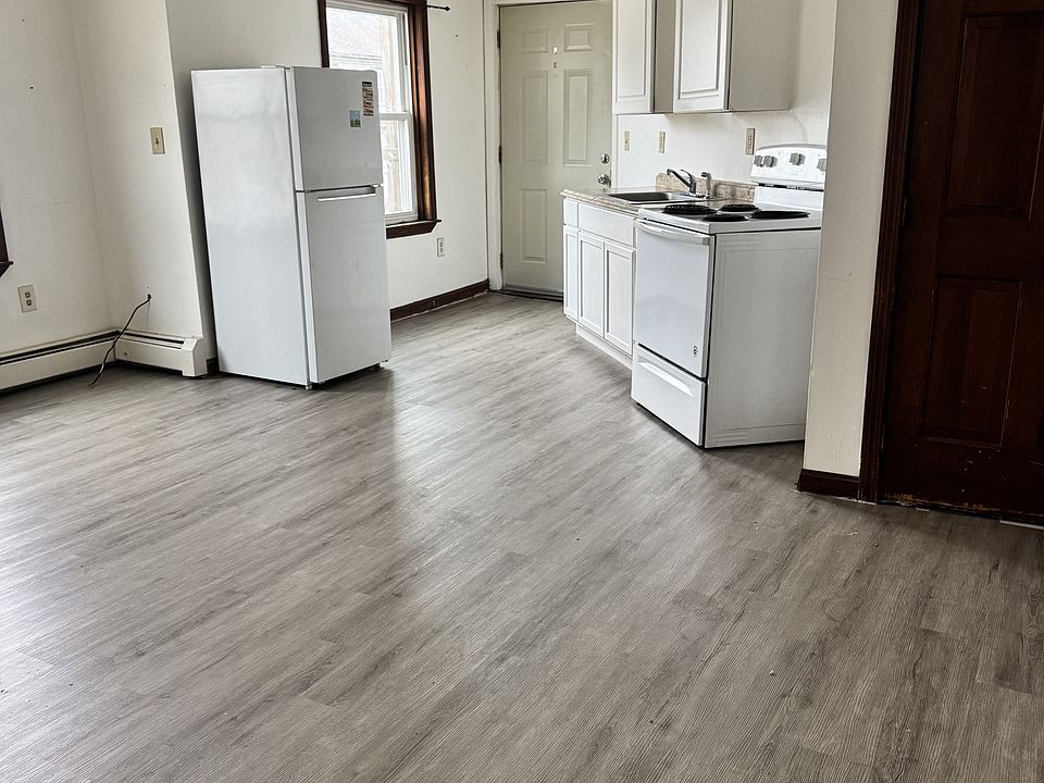 2nd image of 89 Emerson St #1-R