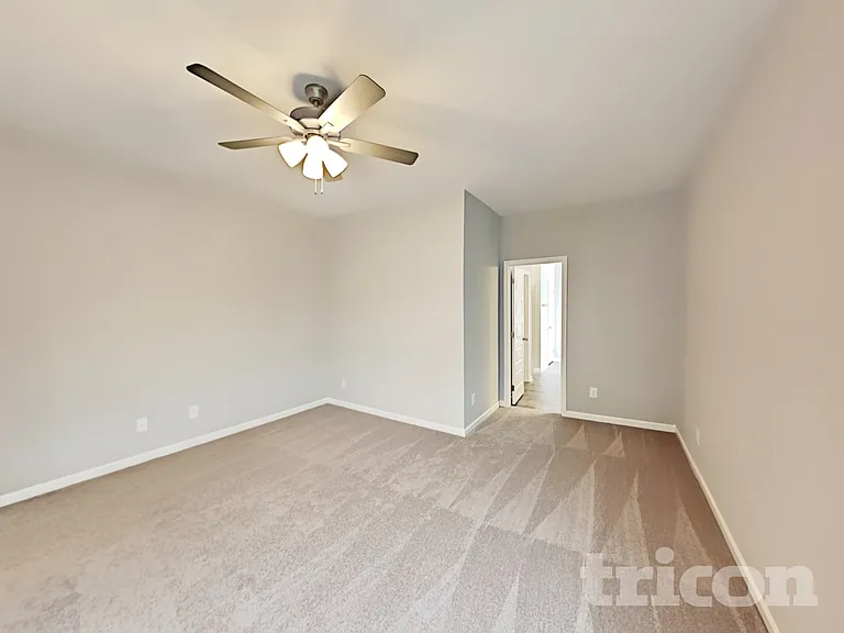 738 Mitscher Dr — Photo 7