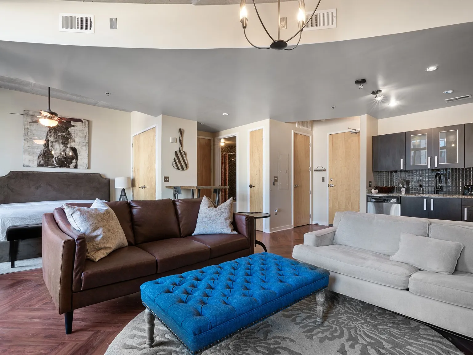 Studio, 657 sqft, $2,000 — Photo 1