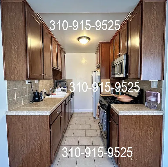 3160 S Barrington Ave #105 — Photo 4