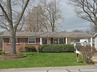 441 Fairview Ct, Ballwin, MO 63021