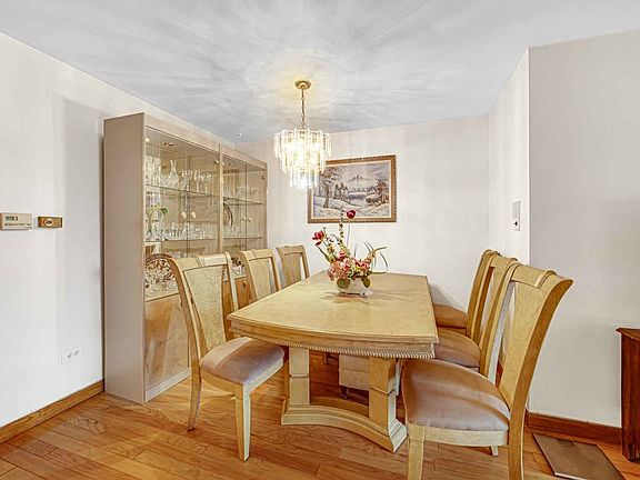 5th image of 9454 Bay Colony Dr APT 2W