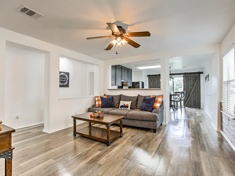 2322 Kuykendall Dr — Photo 18