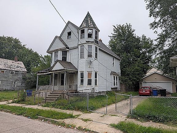 2nd image of 1349 E 90th St