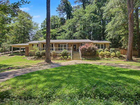 1605 Seminole Dr, Columbus, MS 39705