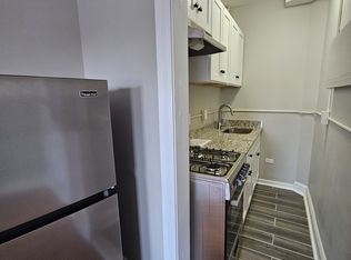 1175 Chapel St #402, New Haven, CT 06511