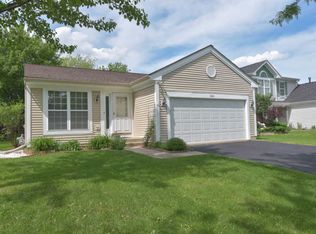 1060 Martingale Ln, Round Lake Beach, IL
