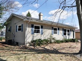 1916 Schuring Rd, Portage, MI 49024