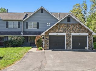 21 Lamplight St, Beacon, NY 12508