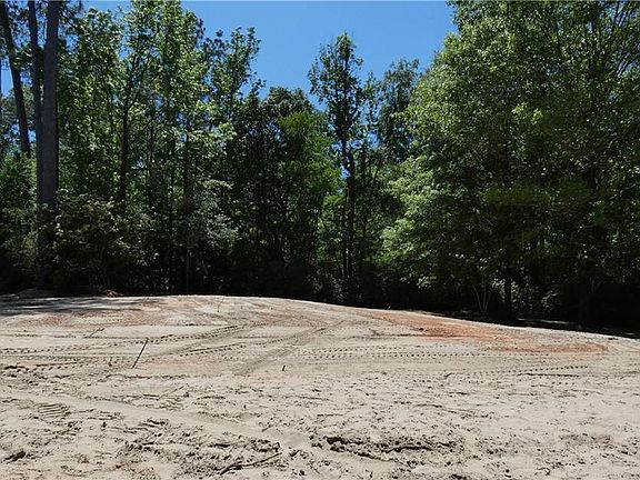 4th image of 2023 S New Hampshire St