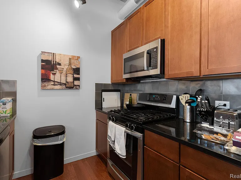 3670 Woodward Ave #506 — Photo 7