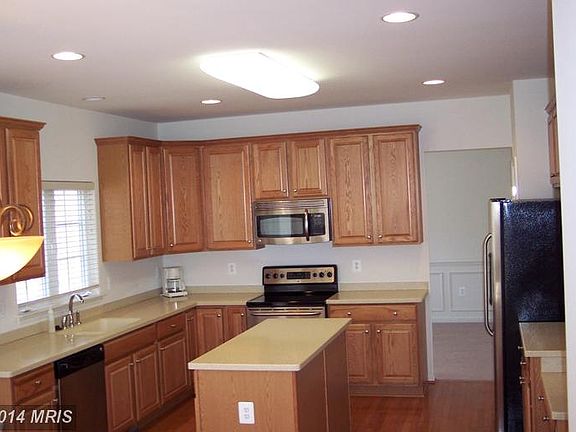 2nd image of 18123 Coolidge Ln