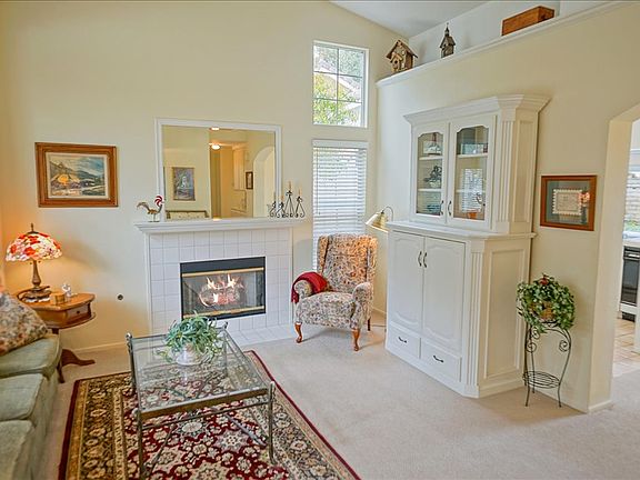 3rd image of 27033 Benton Ct