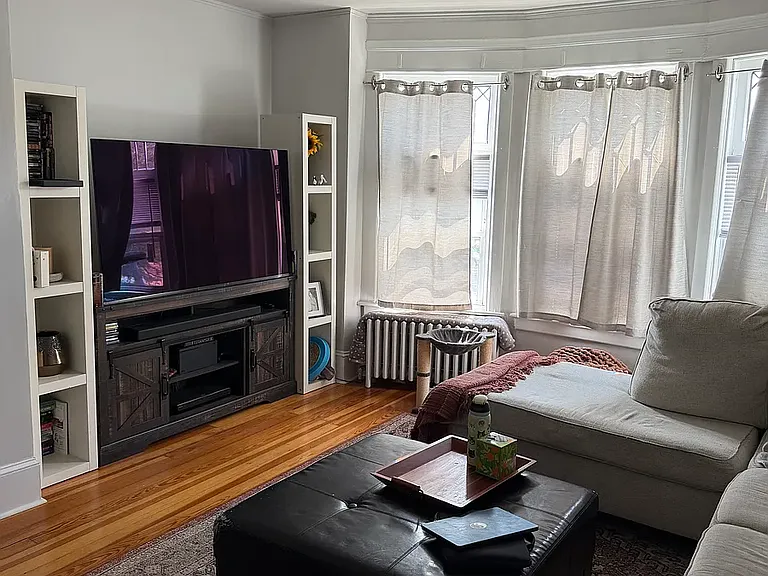 1030 Linden St #2 — Photo 6