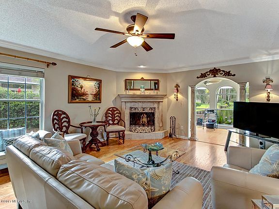 5th image of 1820 Royal Fern Ln