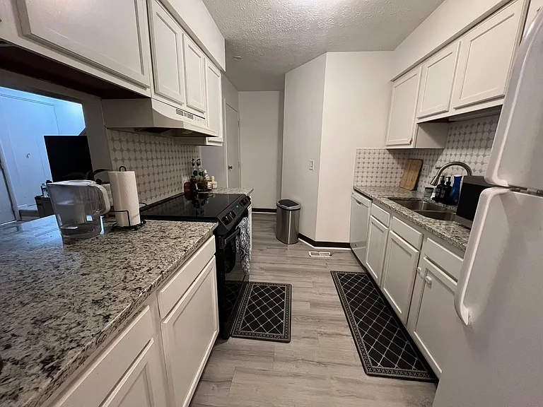 5258 Captains Ct — Photo 17