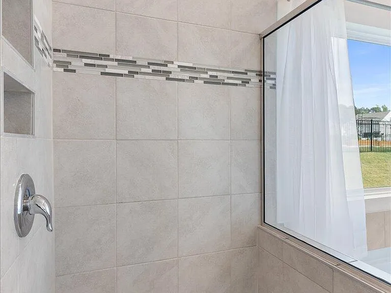 155 Bourne Dr — Photo 26