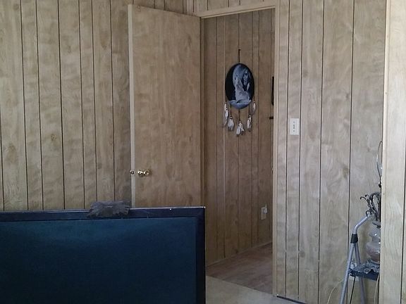 5th image of 3833 N Fairview Ave Unit 6