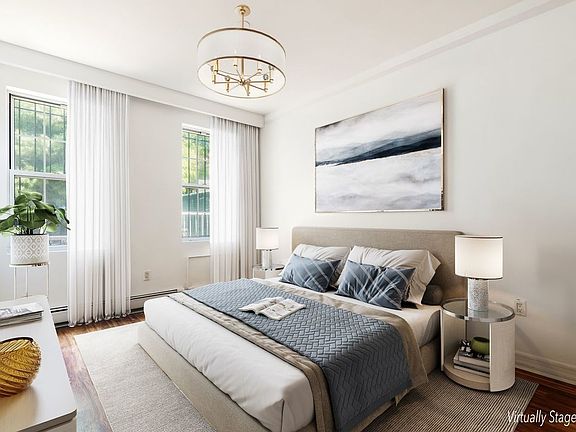 4th image of 27 Irving Pl #B1