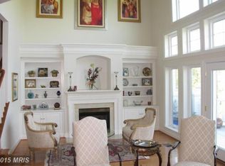 2080 Beacon Heights Dr, Reston, VA 20191