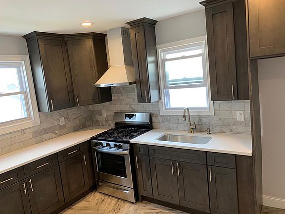 Eat in Kitchen