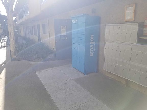 4th image of 10630 Victory Blvd #119