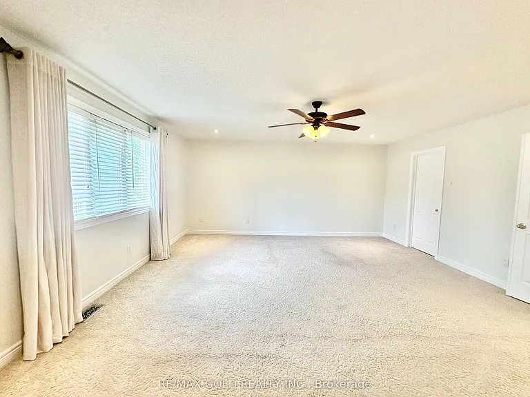 2293 Baronwood Dr — Photo 22