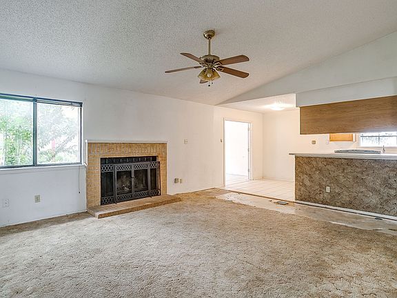 4th image of 5745 Springtide Dr
