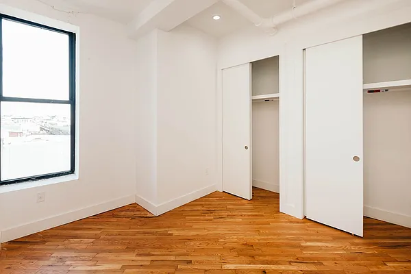 Rented by Nooklyn NYC LLC | media 28