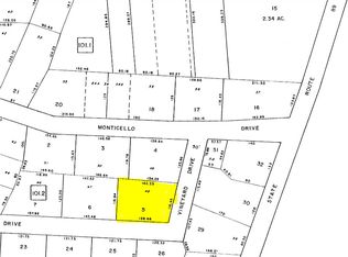 11012 Vineyard Dr, North East, PA 16428