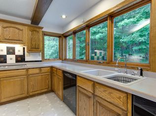 353 Hunters Hill Trl, Colgate, WI 53017