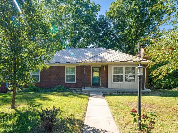 3412 N 35th Pl, Saint Joseph, MO 64506