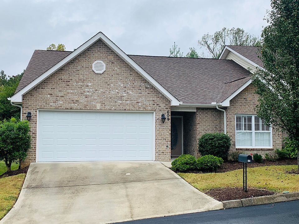 1st image of 609 Elsie Jean Way