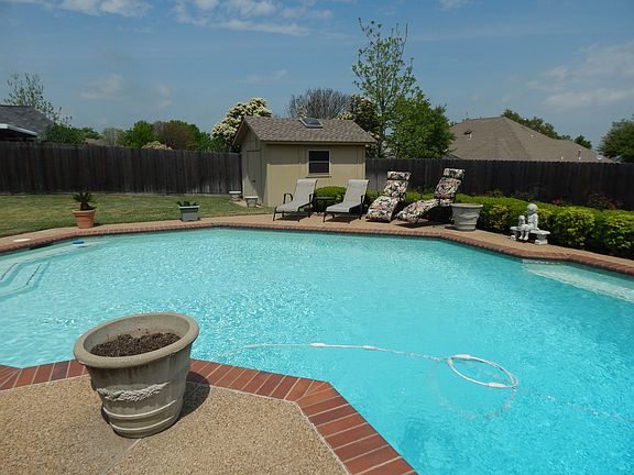 3rd image of 10182 Sunridge Dr