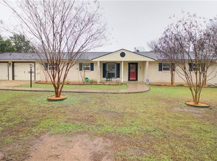 2011 Spring Lake Rd, Waco, TX 76705