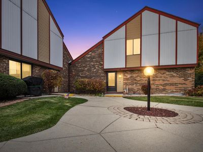 3971 West College AVENUE, Milwaukee, WI, 53221