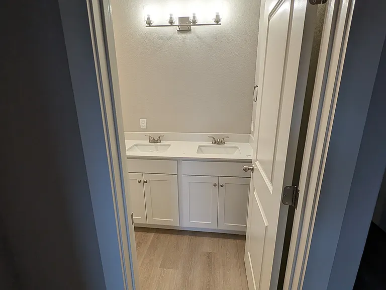 1904 SW Poigai Way #1 — Photo 6