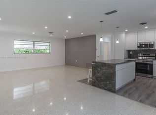 904 NE 96th St, Miami Shores, FL 33138