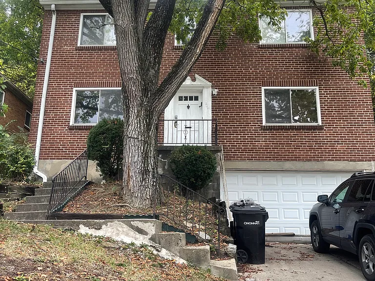 530 Lowell Ave — Photo 1