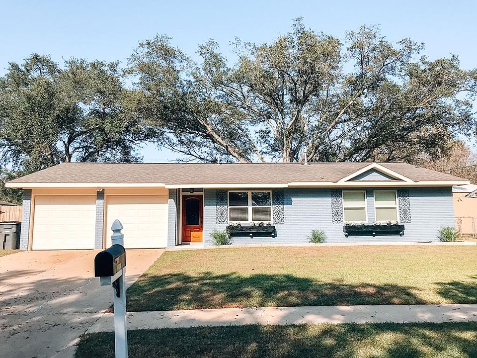 1st image of 2005 Sandlewood Dr