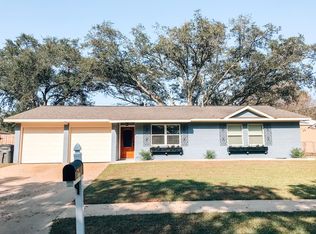 2005 Sandlewood Dr, Bay City, TX 77414
