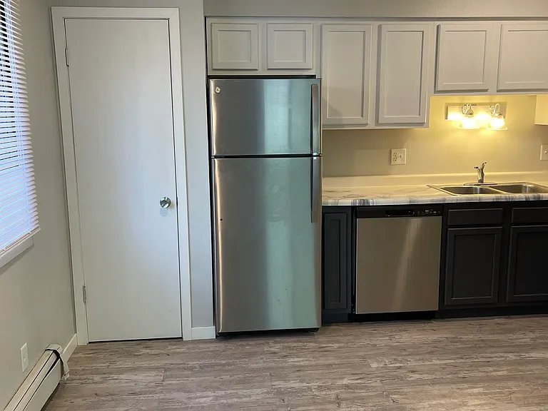 444 S Johnson St #5 — Photo 4
