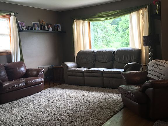 2nd image of 412 Garfield Ave