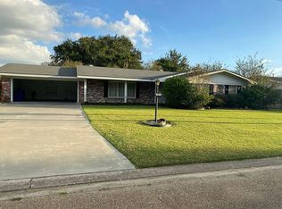 103 Robert Dr, Lafayette, LA 70506