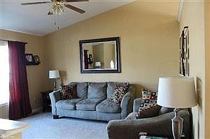 4th image of 8505 Glenmont Dr